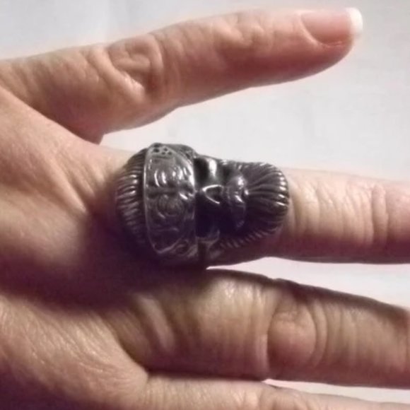 Vintage Unisex Plus Size Stainless Steel Statement Viking Skull Face Ring - Picture 10 of 10